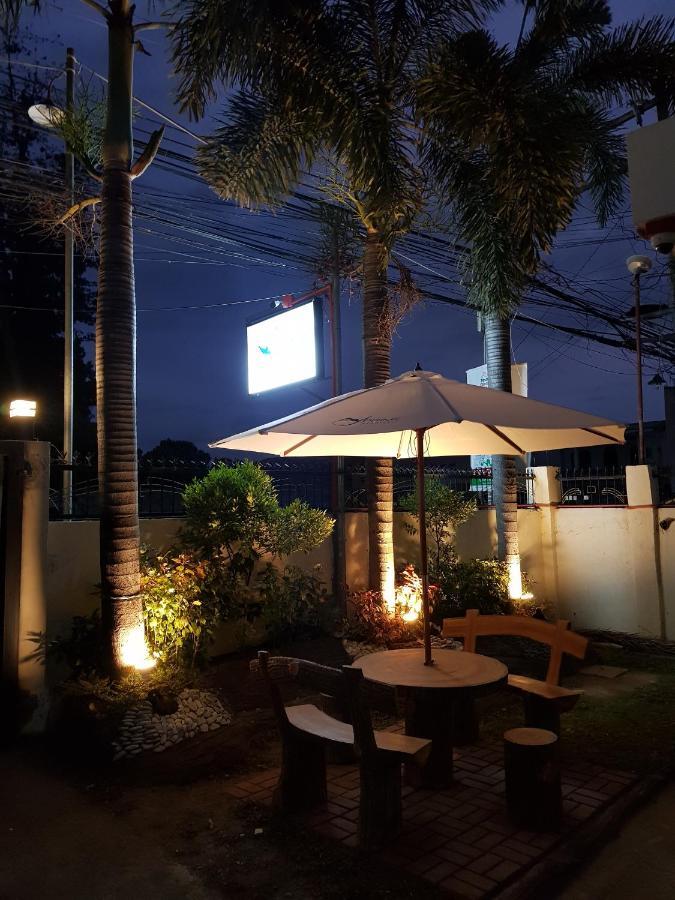 JPrime Apartelle Tuguegarao Esterno foto