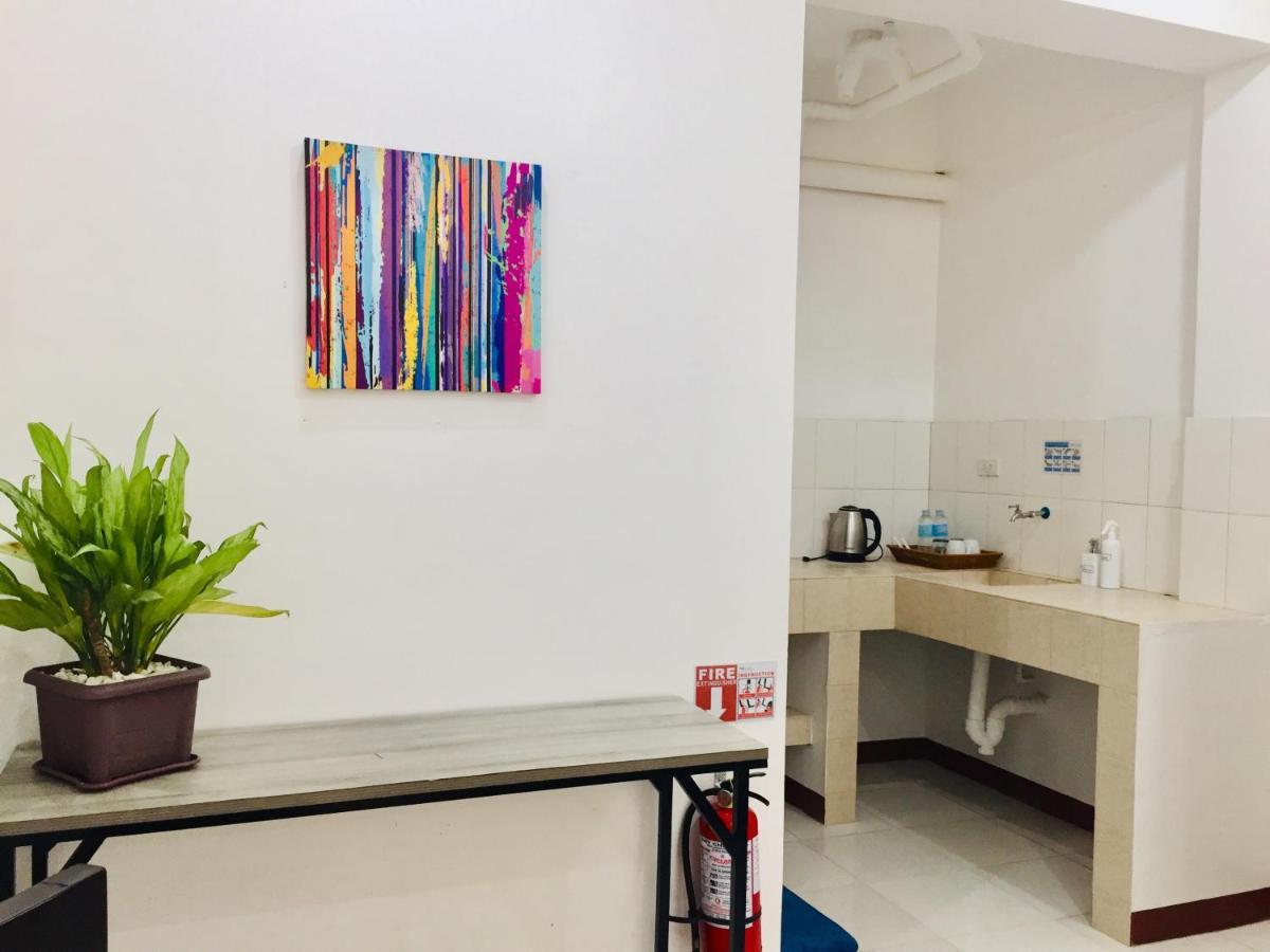 JPrime Apartelle Tuguegarao Esterno foto