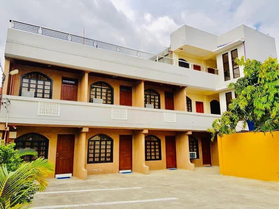 JPrime Apartelle Tuguegarao Esterno foto