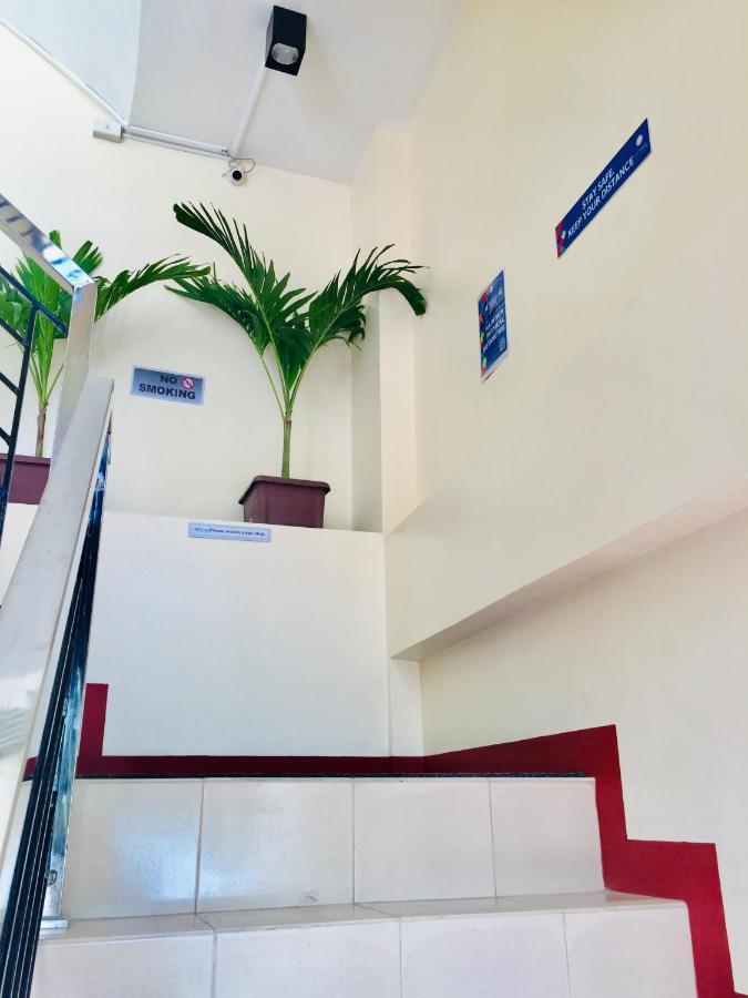 JPrime Apartelle Tuguegarao Esterno foto