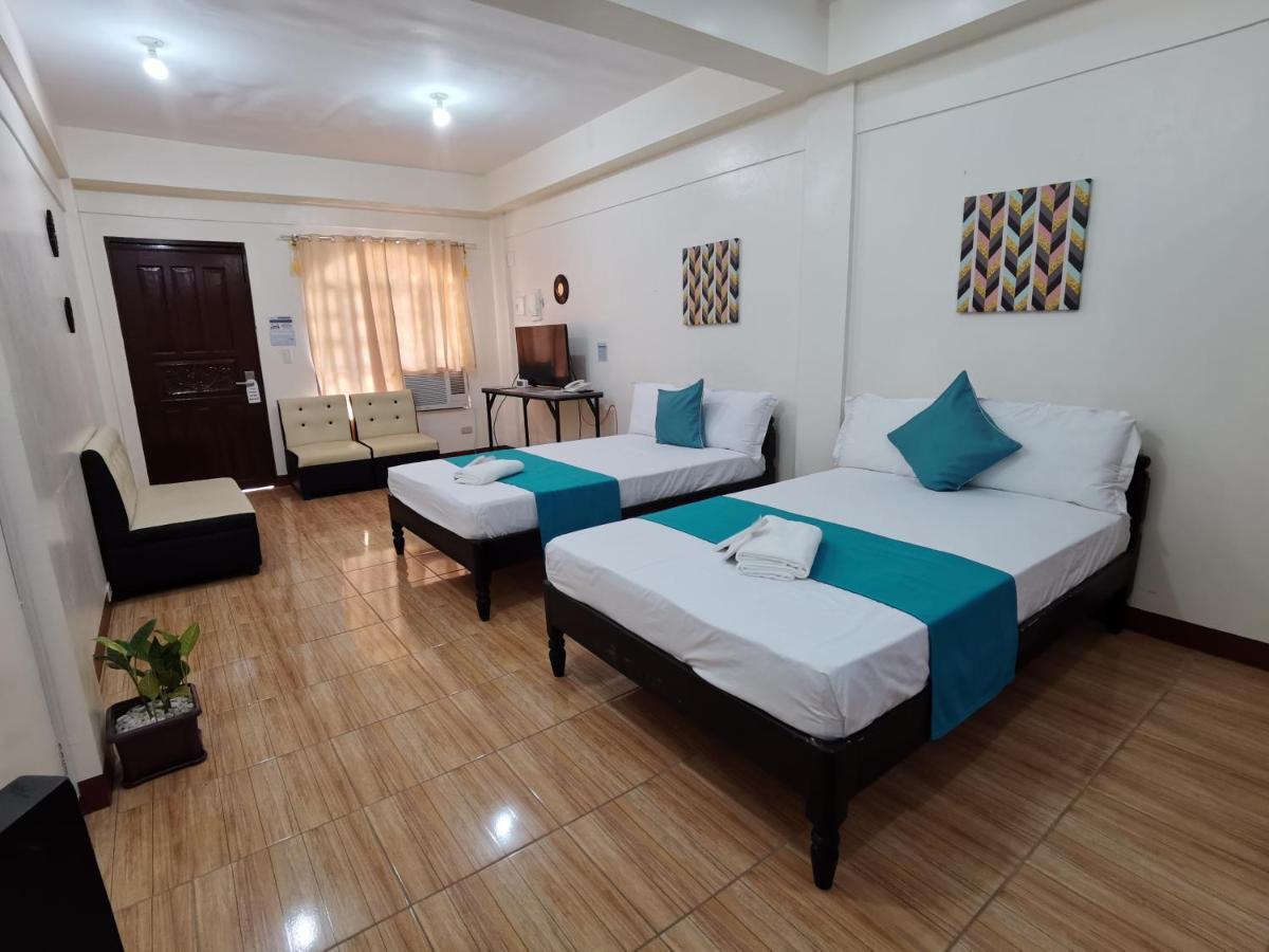 JPrime Apartelle Tuguegarao Esterno foto