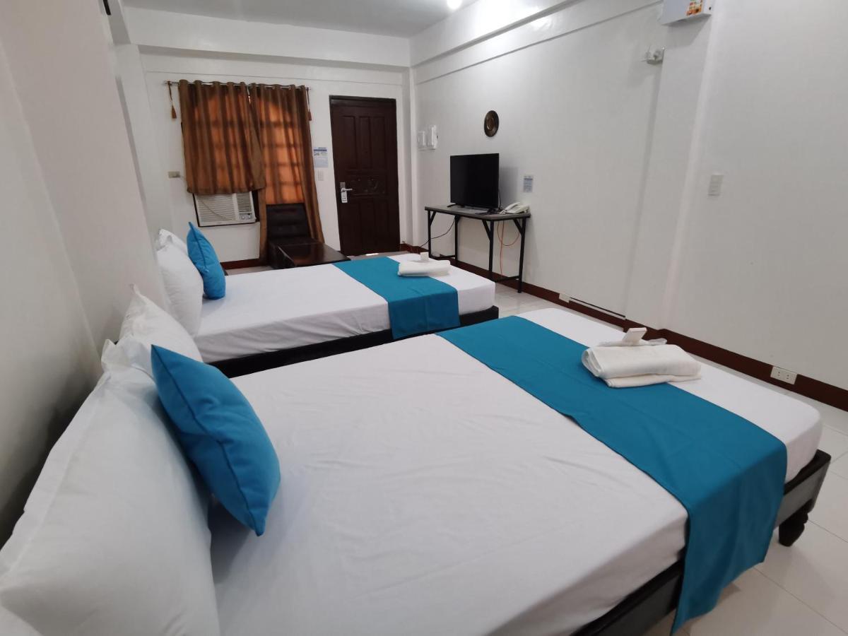 JPrime Apartelle Tuguegarao Esterno foto