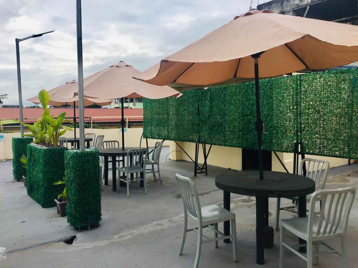 JPrime Apartelle Tuguegarao Esterno foto