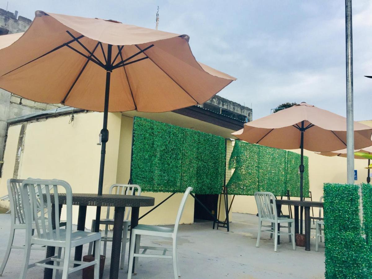 JPrime Apartelle Tuguegarao Esterno foto