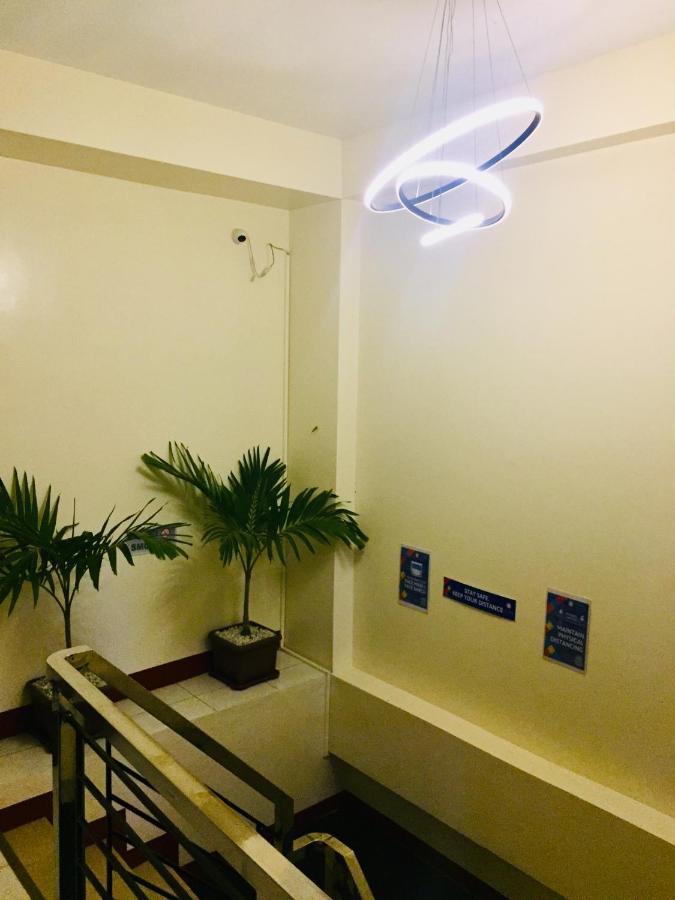 JPrime Apartelle Tuguegarao Esterno foto